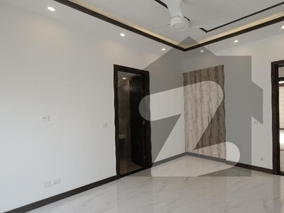 Get Your Hands On House In Lahore Best Area DHA Phase 7
