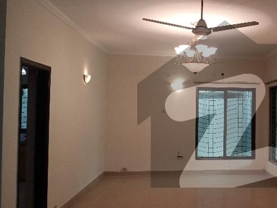 Good Condition 4 Bedrooms House Available For Sale Askari 10