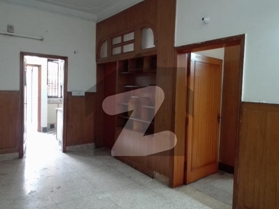 House Of 1 Kanal Available For rent In Faisal Town Faisal Town