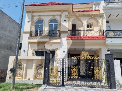 Luxury House for Luxury Lovers in Cheap Price Park View City