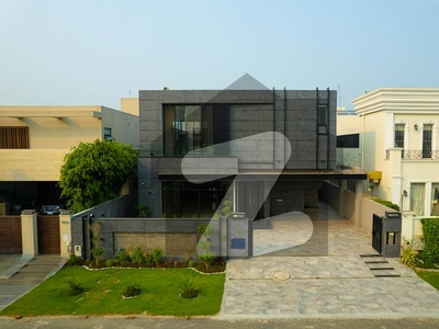 Mazhar Munir Masterpiece: Contemporary One Kanal Residence of Unmatched Elegance DHA Phase 6