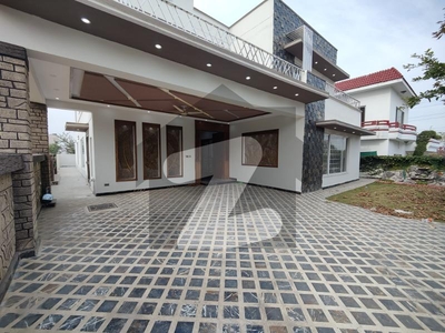 Most Beautiful Specious Kanal House For Rent DHA Defence Phase 2