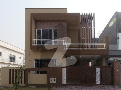 On Excellent Location House For Sale In Beautiful Bahria Greens Overseas Enclave Sector 6 Bahria Greens Overseas Enclave Sector 6
