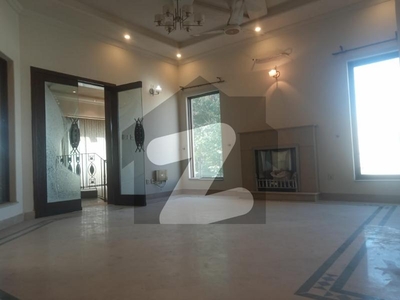 One Kanal 3 Beds Upper Portion For Rent In Phase 4 Beautiful Location DHA Phase 4