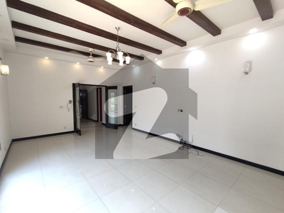 One Kanal Upper Portion With Separate Gate Available For Rent In DHA Phase 06 Lahore DHA Phase 6