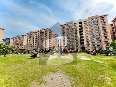 open view ideol location well mentaind 3 bedrooms flat available urgent for sale Askari 10 Sector F