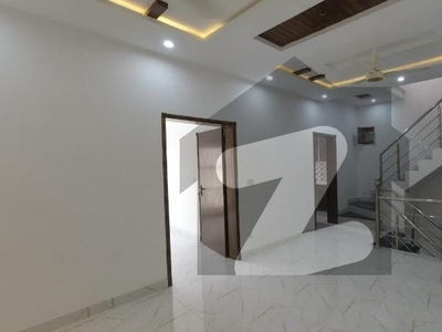 Prime Location 20 Marla Upper Portion In Izmir Town Of Izmir Town Is Available For rent Izmir Town