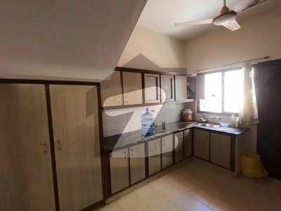 Prime Location 311 Square Yards House Situated In DOHS Phase 2 For sale DOHS Phase 2