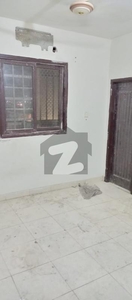 Prime Location Flat Of 450 Square Feet Is Available For sale Muslim Commercial Area