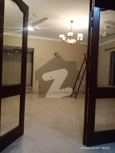 Prime Lower Locked Kanal Upper Portion Available For Rent in DHA Phase 4 Block GG DHA Phase 4 Block GG