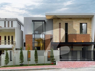 Single Unit 1 Kanal Designer House Bahria Town Phase 3