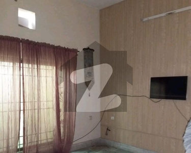 Stunning 14 Marla Lower Portion In Saeed Colony Available Saeed Colony