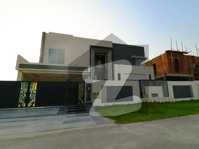 TASK EST OFFER : 1 Kanal Brand New House Near CarreFour Mall hot Location in Phase 7 DHA DHA Phase 7