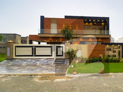 TASK EST OFFER : 1 Kanal Designer House Near Jalal Sons Main Boulevard Hot Location in Phase 5 DHA DHA Phase 5