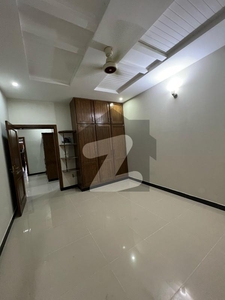 Upper Portion For rent In Beautiful G-13 G-13