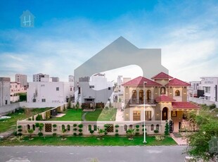 1 KANAL HOUSE 1 KANAL LAWN SUPER SPANISH LUXURY VILLA AVAILABLE FOR SALE DHA Phase 6 Block H