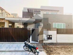 1 Kanal Modern Design House Available For Rent in DHA Phase 6 at Prime Location DHA Phase 6