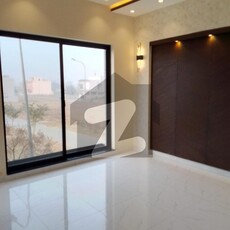 1 KANAL UPPER PORTION AVAILABLE FOR RENT IN DHA PHASE 8 DHA Phase 8