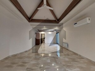 2KANAL Decent Bungalow For Sale DHA Phase 3 Block Z