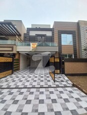 8 marla full furnished house for sale in Umar block Bahria town Lahore Bahria Town Umar Block