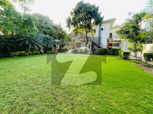 F-7 Prime Location Liveable House Available For Sale F-7