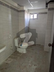 FLAT FOR RENT IN ROYAL 8 ICON Gulshan-e-Iqbal Block 13/D-2