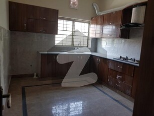 KANAL UPPER PORTION FULLY FURNISHED NEAR TO MARKET DHA Phase 1 Block N