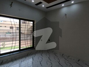 Spacious Upper Portion Is Available In Gulshan-e-Ravi - Block F For rent Gulshan-e-Ravi Block F