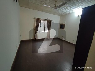 Upper Portion For Rent In A Prime Location Of P Block Near Park DHA Phase 1 Block P