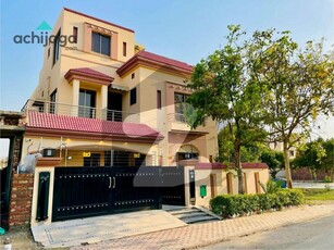 10 Marla House for Sale in Iqbal Block Bahria Town Lahore Bahria Town Sector E