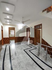 10 Marla Luxury Upper Portion For Rent inG-13 Islamabad G-13
