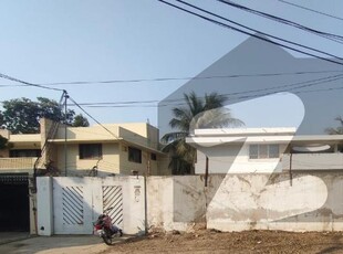 1000yard House Prime Vicinity Suitable For Big Family 6bedroom Most Chance Deal DHA Phase 5
