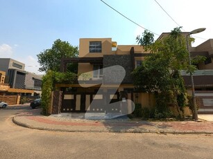 11 Marla House For Sale In Bahria Town - Gulbahar Block Lahore Bahria Town Gulbahar Block