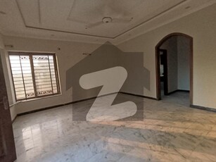 4 BEDROOMS UPPER PORTION IS AVAILABLE FOR RENT. I-8