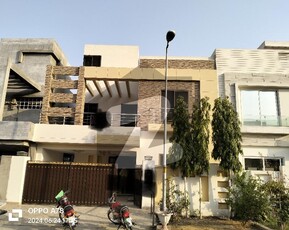8 Marla VIP beautiful luxury slightly used house in bahria town Lahore Bahria Town Sector B