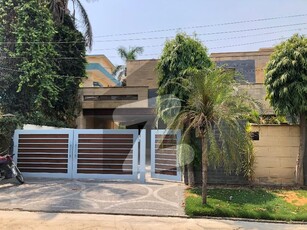 A Fully Renovated Brig House Of 1 Kanal Available For Rent Askari 5