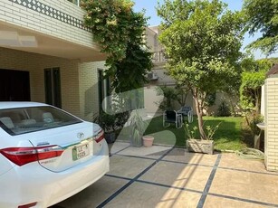 DHA Phase 1 one Kanal Back Of main road Prime Location House Available For Rent, DHA Phase 1 Block E