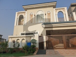 DHA PHASE 7 ATTACHED Banker Society Beautiful Brand New HOUSE FOR SALE Bankers Avenue Cooperative Housing Society
