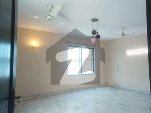 ONE KANAL BEAUTIFULL UPPER PORTION AVALIABLE FOR RENT IN DHA PHASE 1 DHA Phase 1