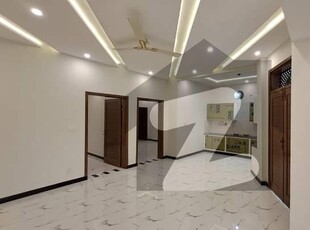 Perfect 1100 Square Feet Flat In H-13 For Sale H-13