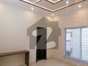 Ready To Buy A House 5 Marla In Khayaban-e-Amin Khayaban-e-Amin