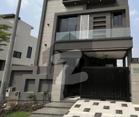 The Estate Business offers Stylish Living with Contemporary Comforts and Prime Location Appeal Modern 5 Marla Semi-Furnished Home in B Block 9 Town, DHA DHA 9 Town Block B