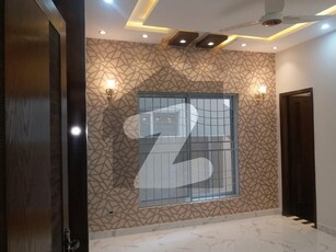 8 Marla Brand New Luxury House For Rent In Bahria Town Lahore. Bahria Town Usman Block