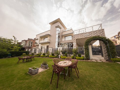 2 Kanal House for Sale in Islamabad F-6
