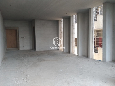 582 Ft² Office for Sale In Shaheed-e-Millat Road, Karachi