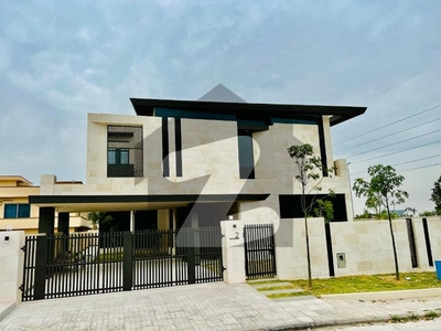 1 Kanal Ultra Luxurious Designer House For Sale DHA Defence Phase 2