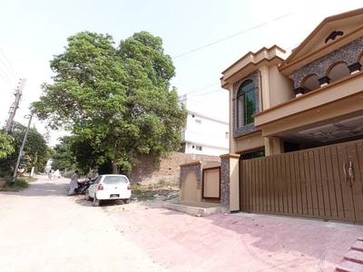 10 Marla 6 Bed Double Story House For Sale