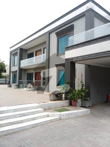 7 Bedrooms |1800 Sq.Yard Huge House | Big Parking | DHA DHA Phase 5