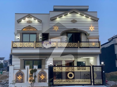 7.5 Marla Brand New Luxury House Available For Sale Faisal Town F-18