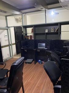 Area 370 Sq/Ft Office For Sale 30000 Rent Income Monthly Original Pics Main Boulevard Road Lahore